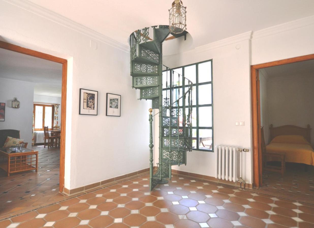 San Ambrosio - In Gruener Oase Mit Terrasse, Pool, Heizung, Wifi *