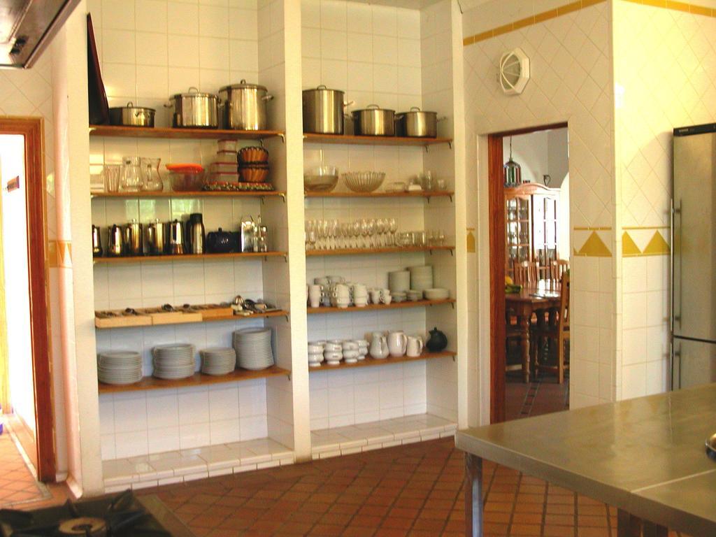 Apartment San Ambrosio - In Gruener Oase Mit Terrasse, Pool, Heizung, Wifi *