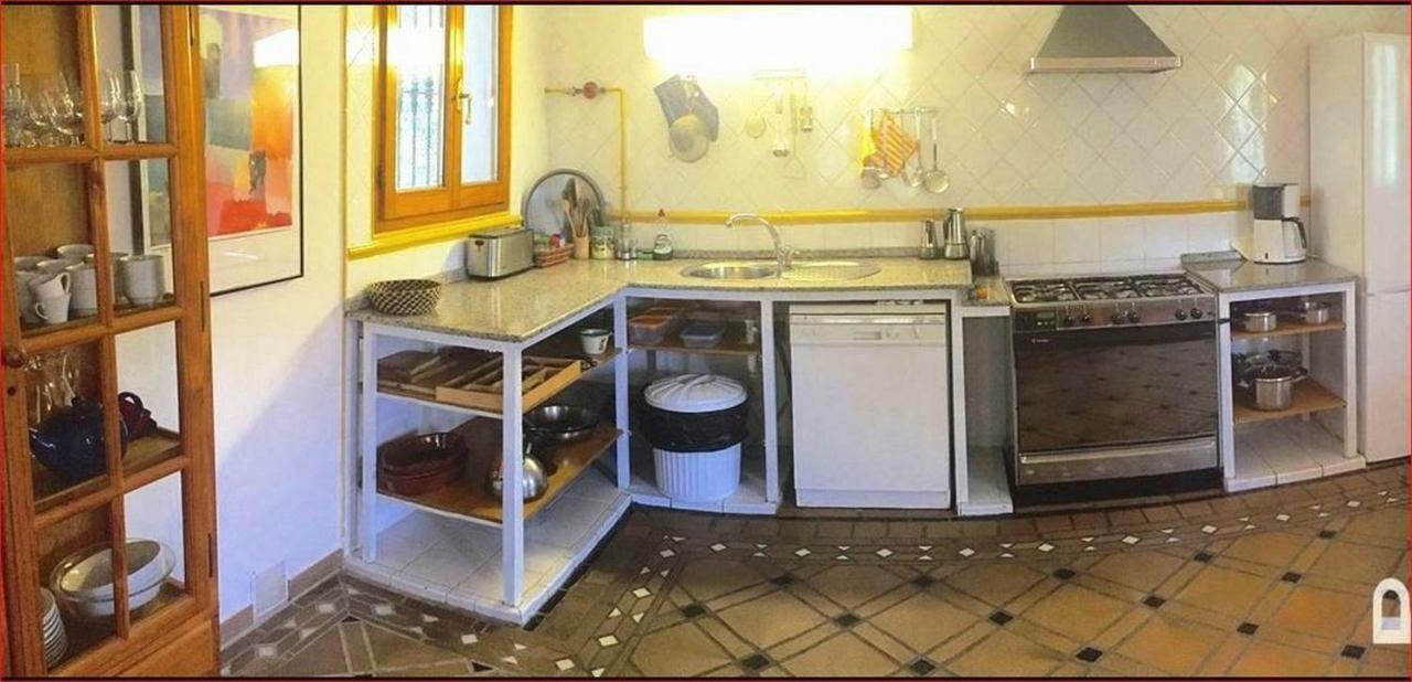 Apartment San Ambrosio - In Gruener Oase Mit Terrasse, Pool, Heizung, Wifi